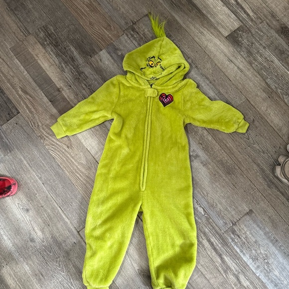 Green Hooded Onesie with Heart Patch - Picture 1 of 1